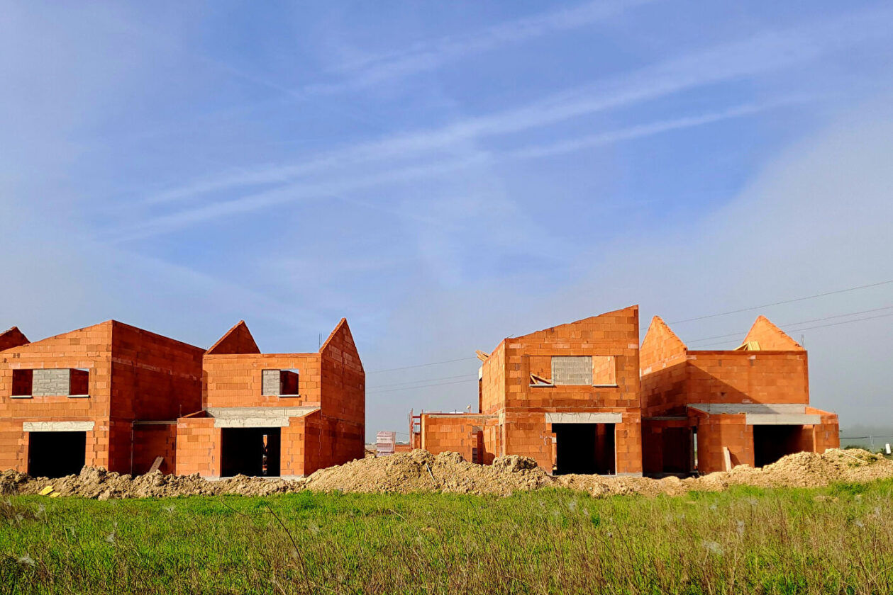 MAISONS NEUVES – TINQUEUX